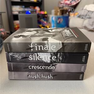 Complete Set Series Lot of 4 Hush, Hush Paperbacks  Becca Fitzpatrick